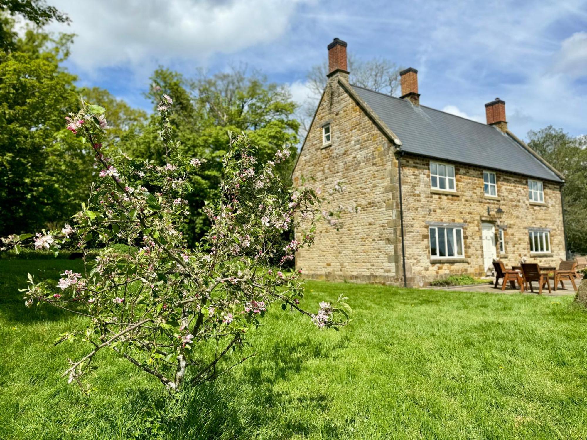 Cockley Hill Farm Bed&Breakfast Brackley  Exteriör bild